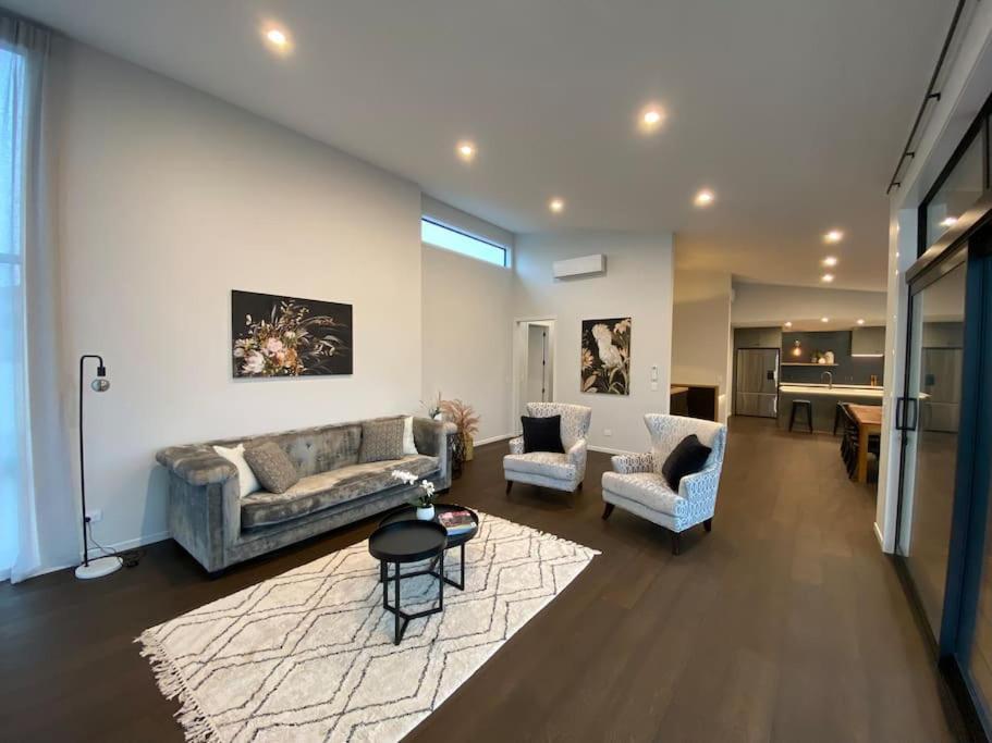 Luxury Escape In Cbd - Walking Distance To Town Villa Tauranga Exterior photo