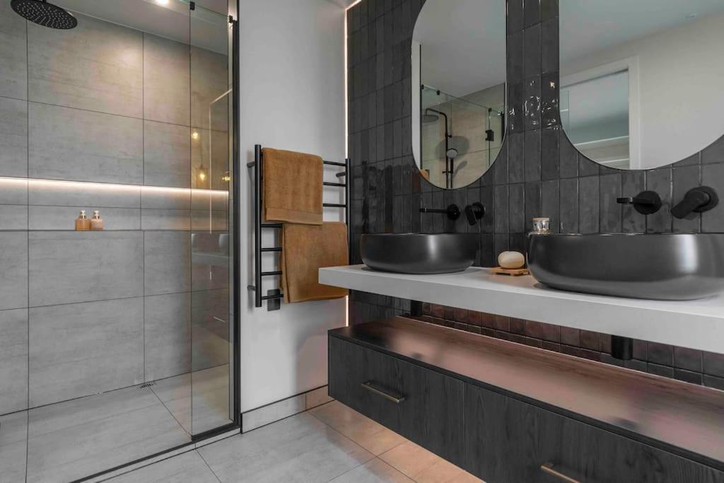 Luxury Escape In Cbd - Walking Distance To Town Villa Tauranga Exterior photo