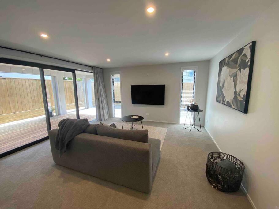 Luxury Escape In Cbd - Walking Distance To Town Villa Tauranga Exterior photo